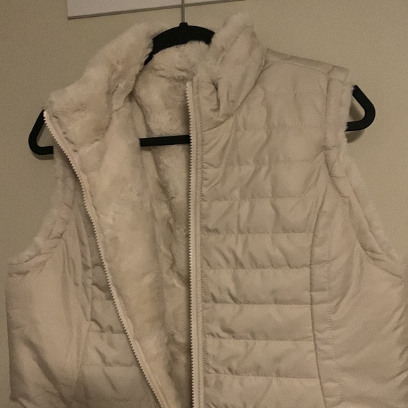 Reversible Vest - Picture 2 of 2